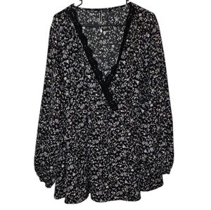 $5 If Bundled! BloomChic Black, Purple and White Floral Blouse